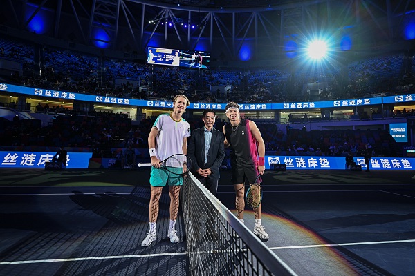 令人印象深 令人印象深